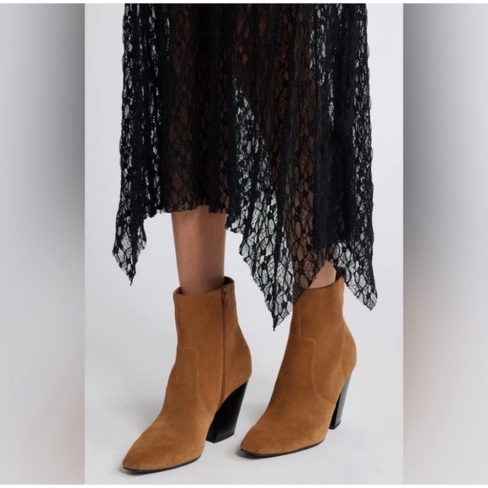 Open Edit Alicia Bootie in tan taupe suede with a block heel size 11M sh2